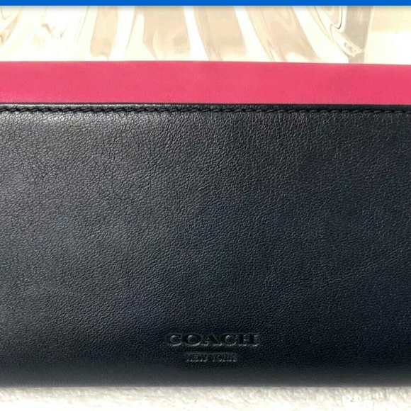 Authentic Coach Wallet - Picture 2 of 6